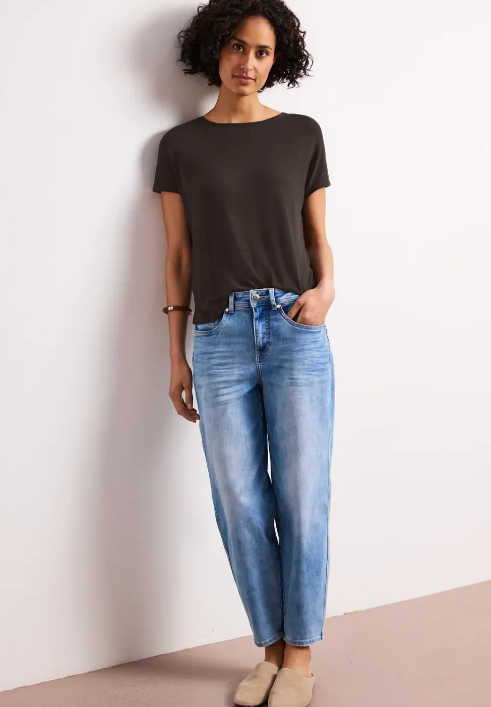 Shirt met korte mouwen en boothals