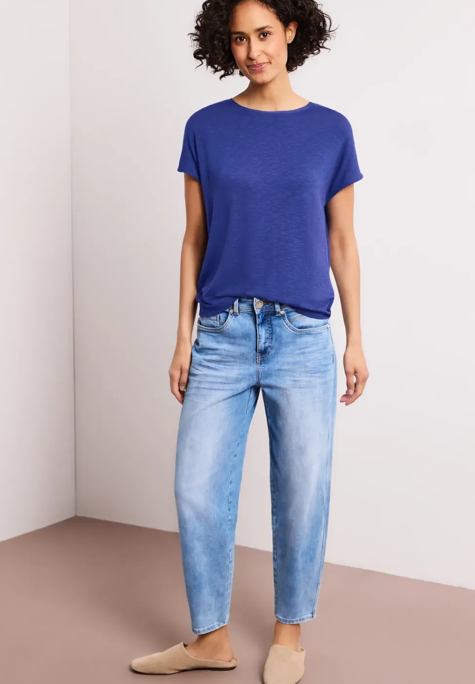 Shirt met korte mouwen en boothals