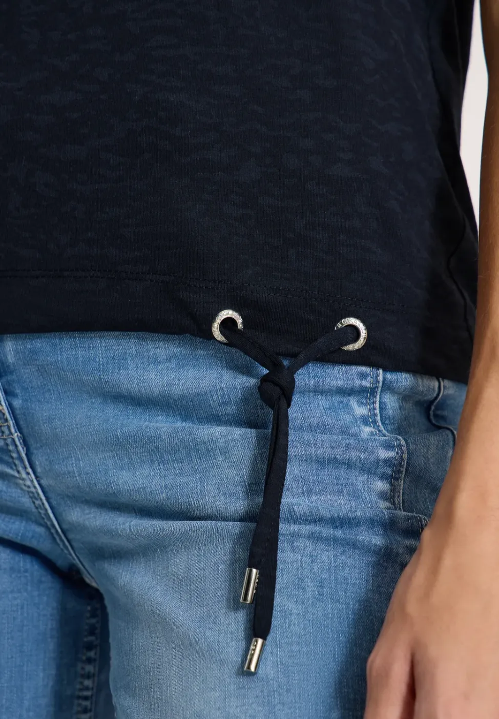 Shirt met korte mouwen en burn-out look