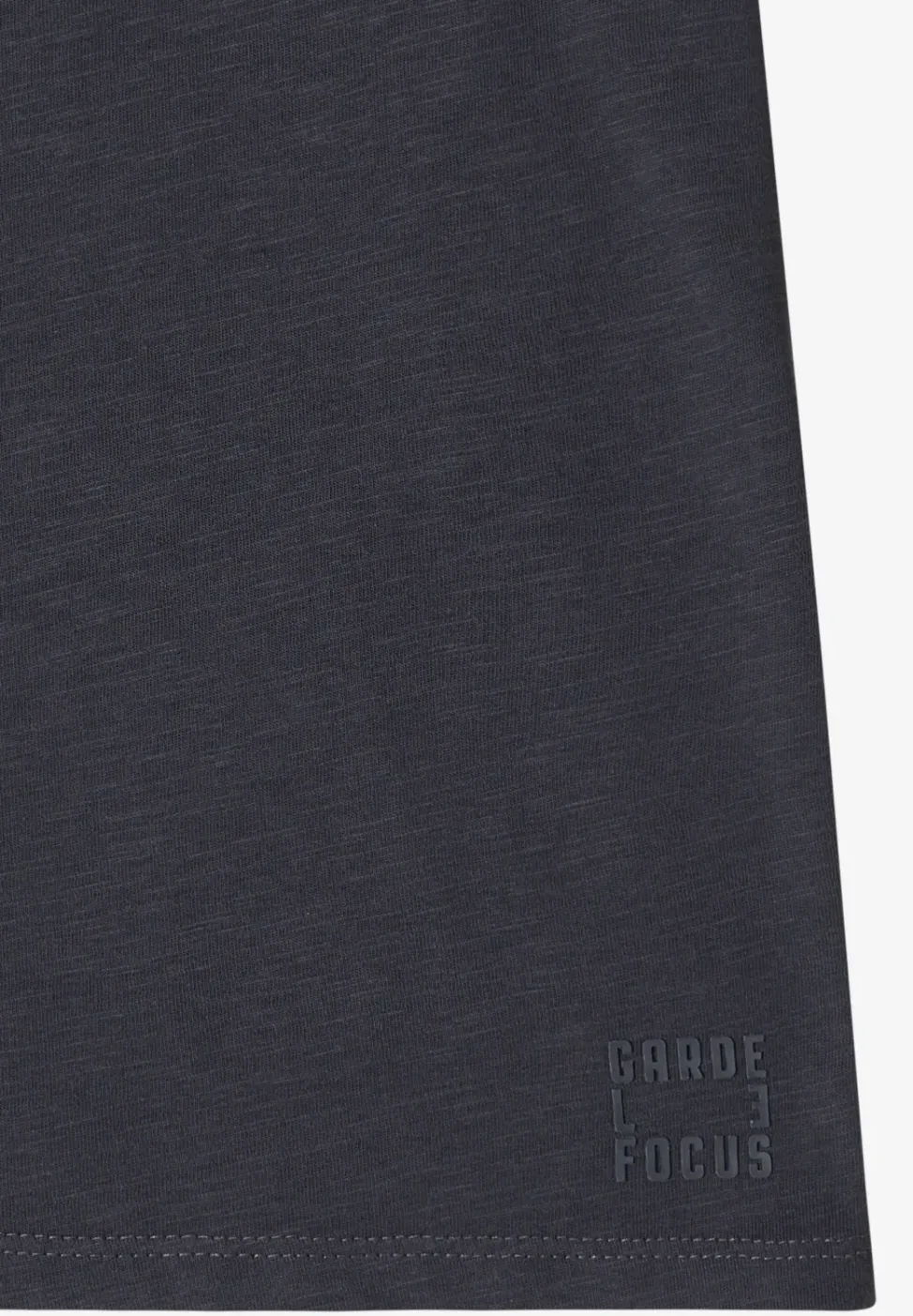 Shirt met korte mouwen en gespleten hals