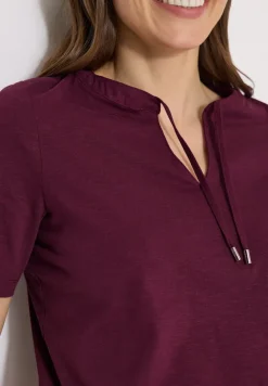 Shirt met korte mouwen en gespleten hals