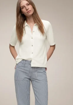 Shirt met korte mouwen en knoopsluiting