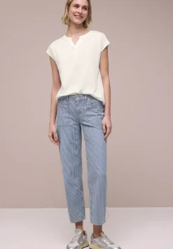 Shirt met losse schouders en gespleten hals