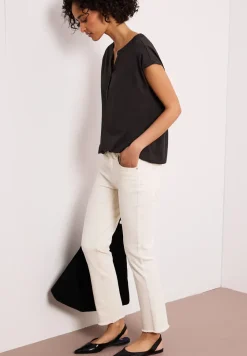 Shirt met losse schouders en gespleten hals