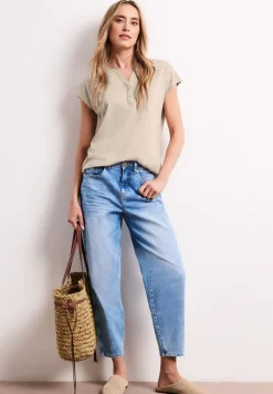 Shirt met losse schouders en gespleten hals