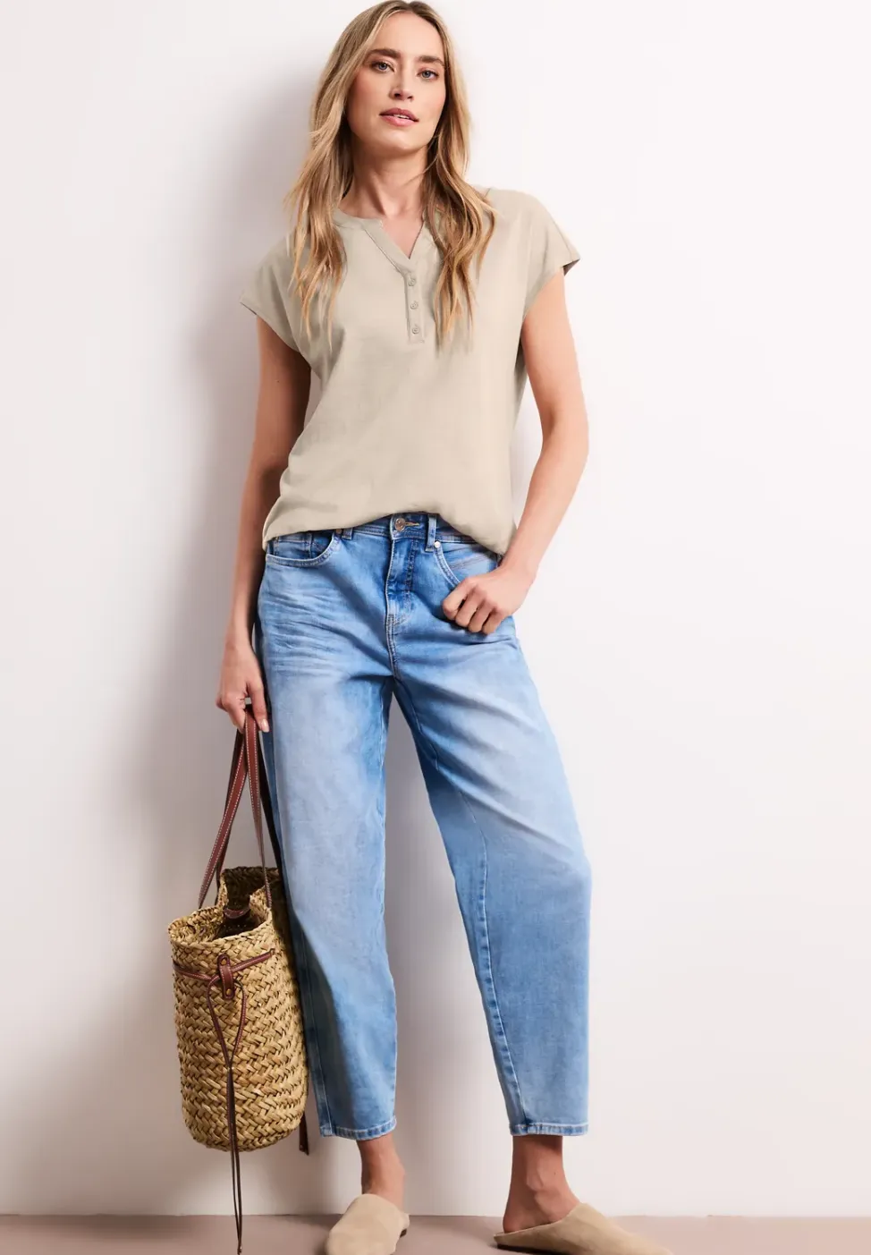 Shirt met losse schouders en gespleten hals