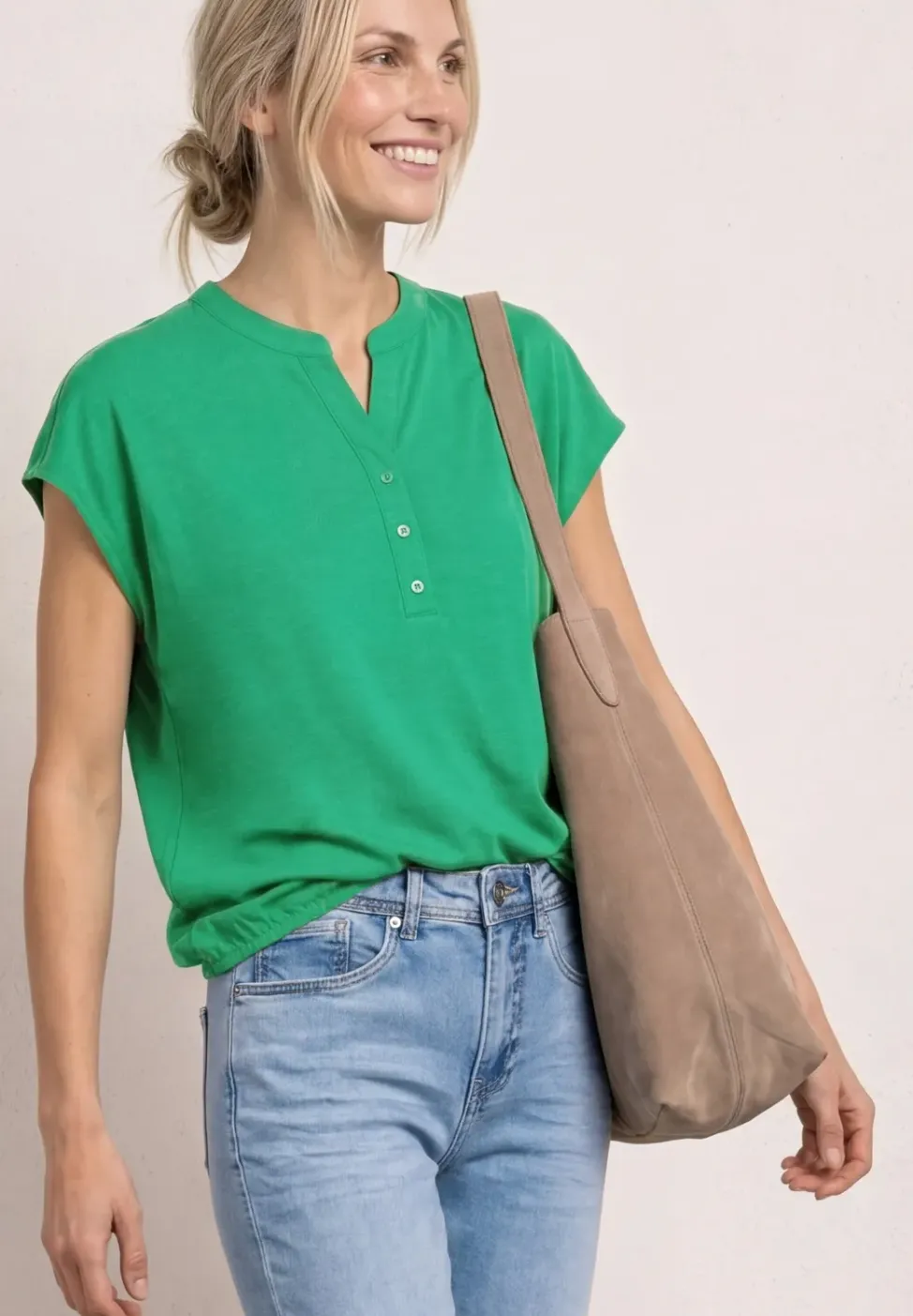 Shirt met losse schouders en gespleten hals