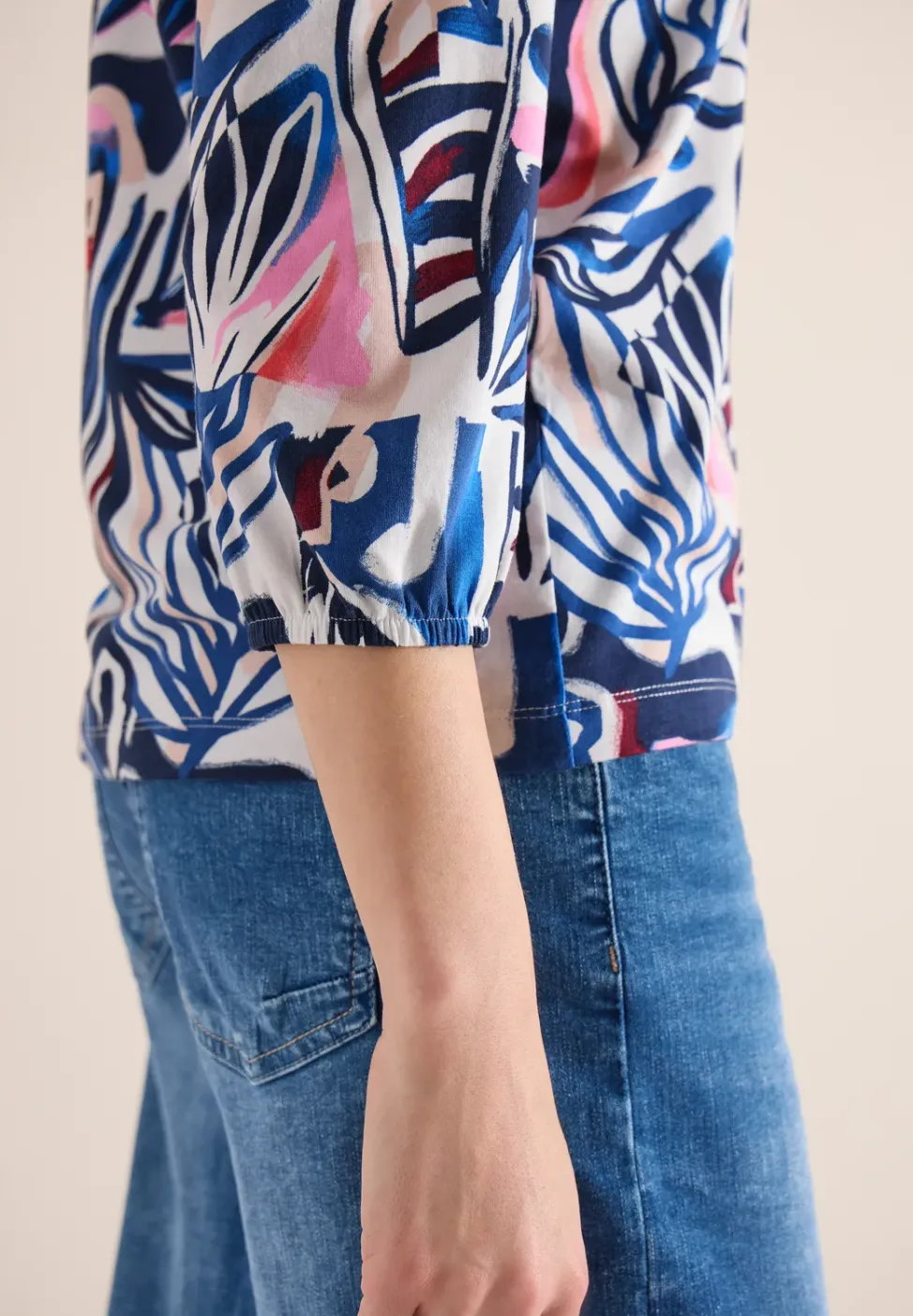Shirt met 3/4 mouwen en knoopdetail