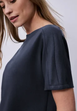 Shirt met overhangende schouders en geribd detail