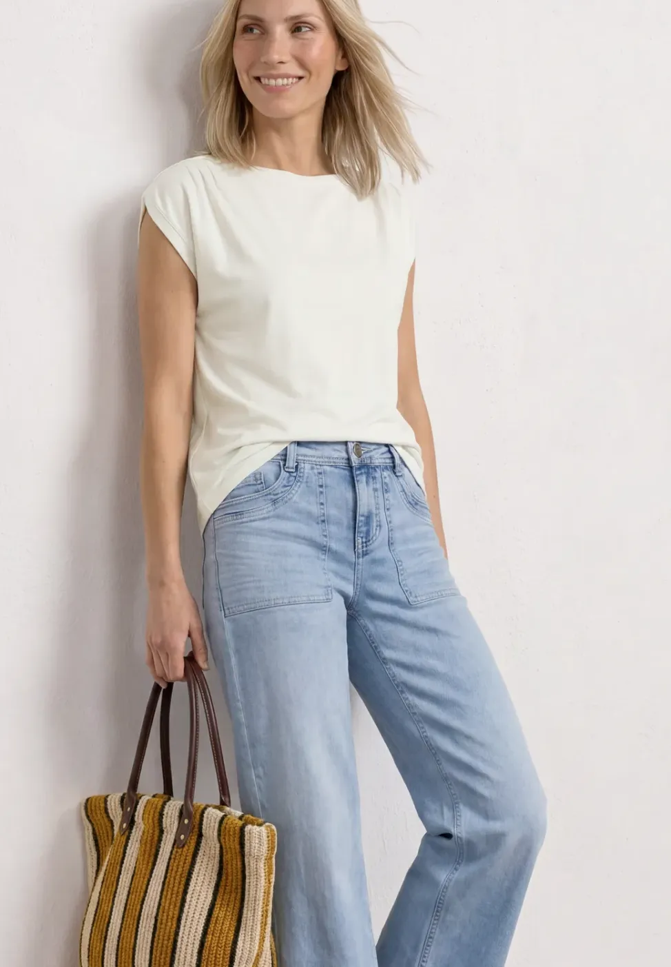 Shirt met overhangende schouders en rimpels