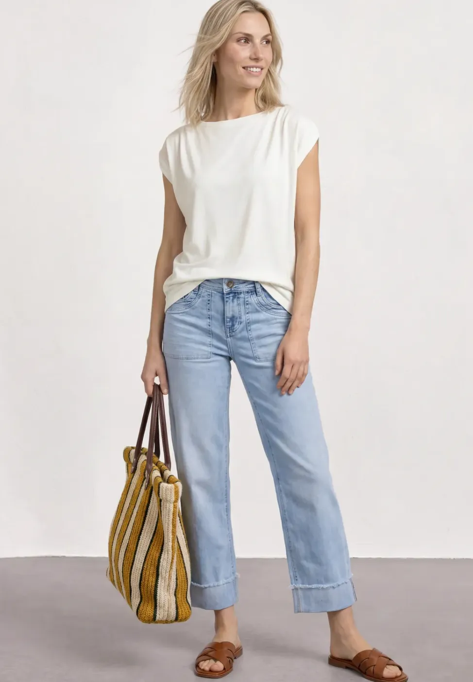 Shirt met overhangende schouders en rimpels