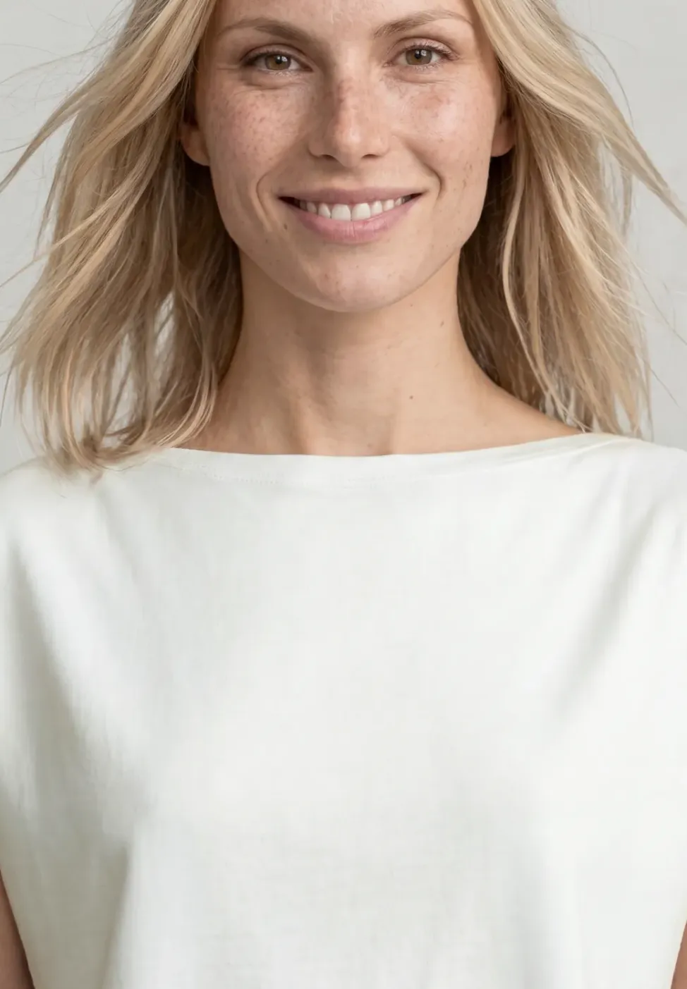Shirt met overhangende schouders en rimpels