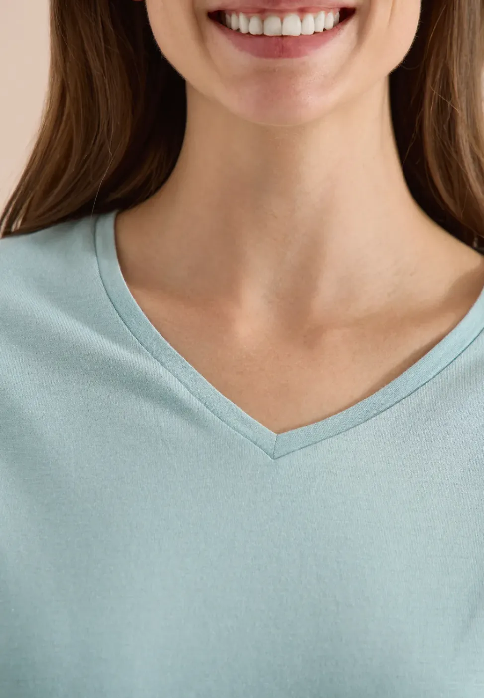 Shirt met overhangende schouders en V-hals