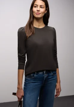 Shirt met rimpels