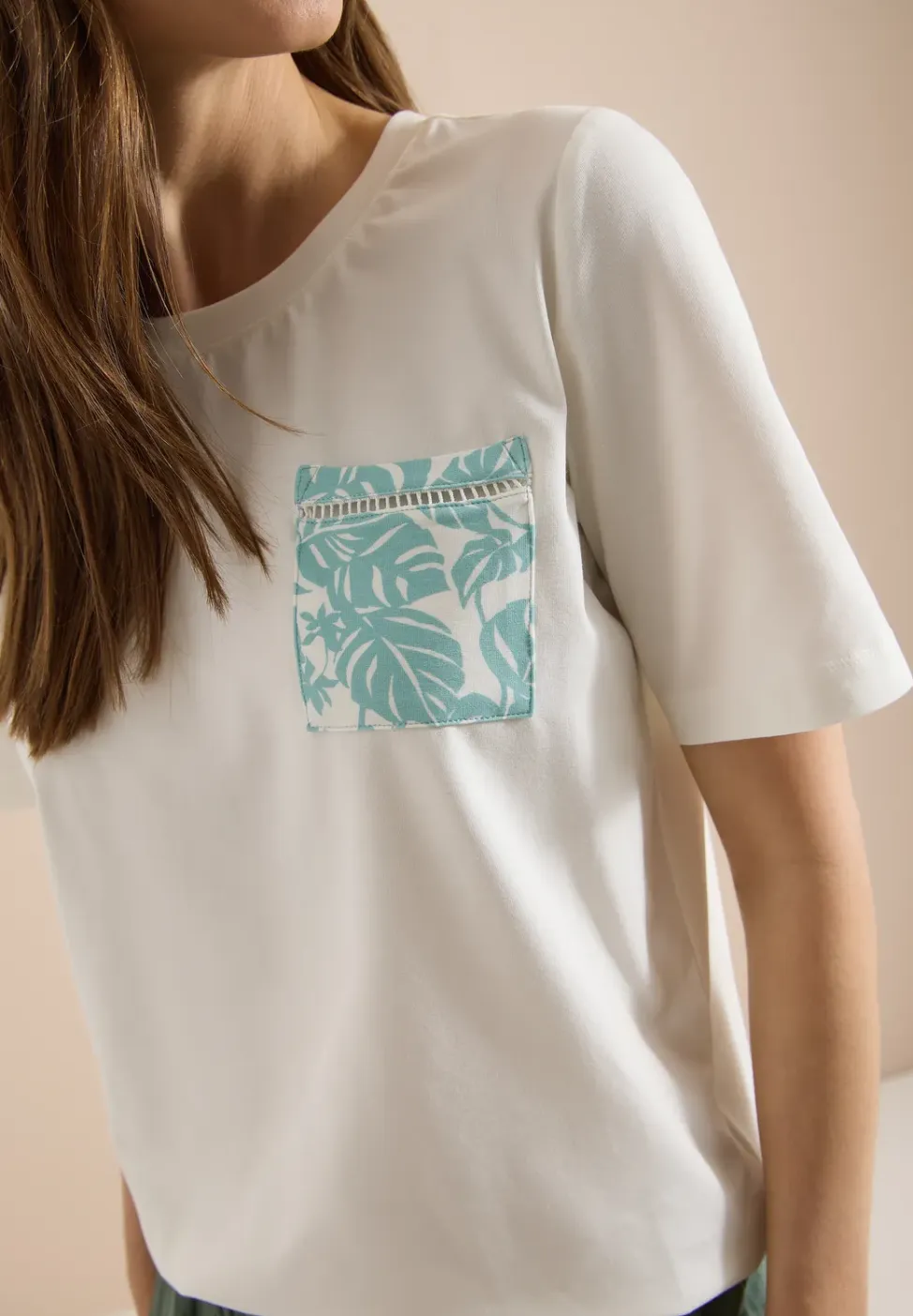 Shirt met ronde hals en borstzak
