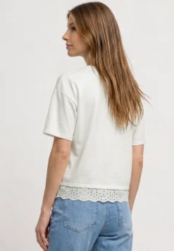Shirt met ronde hals en kant