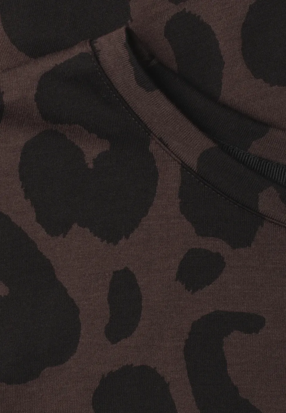 Shirt met ronde hals en kant