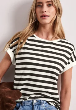 Shirt met ronde hals en knoopdetail