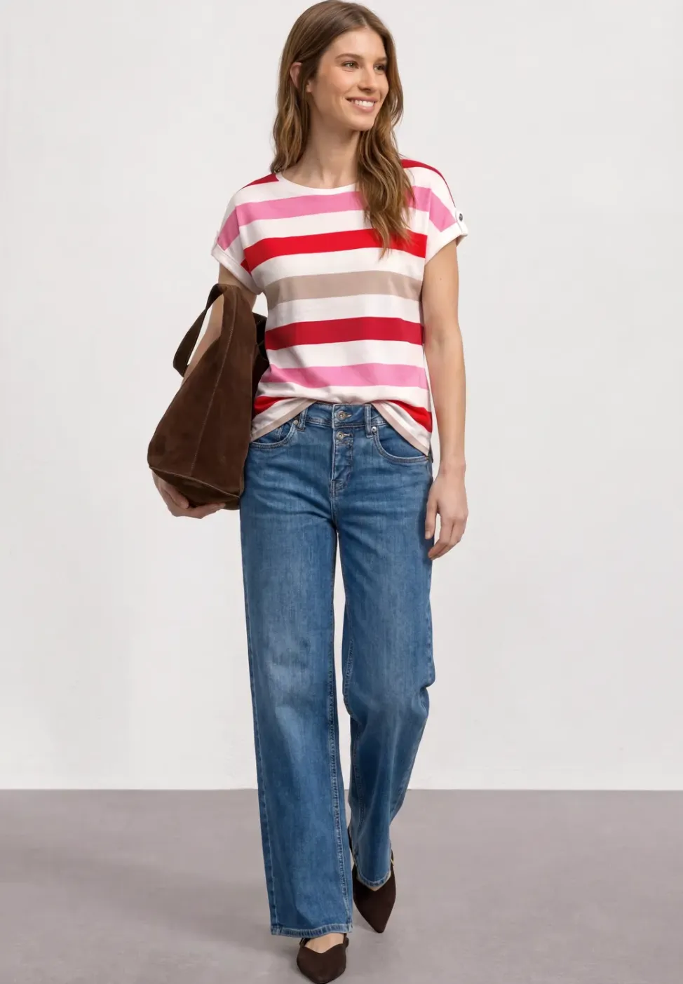Shirt met ronde hals en knoopdetails