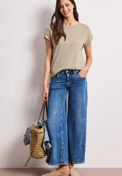 Shirt met ronde hals en knoopdetails