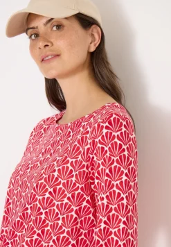 Shirt met ronde hals en schelpjesprint