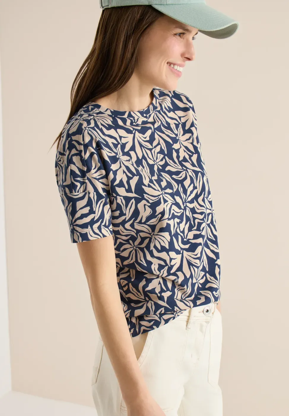 Shirt met schouderdetail