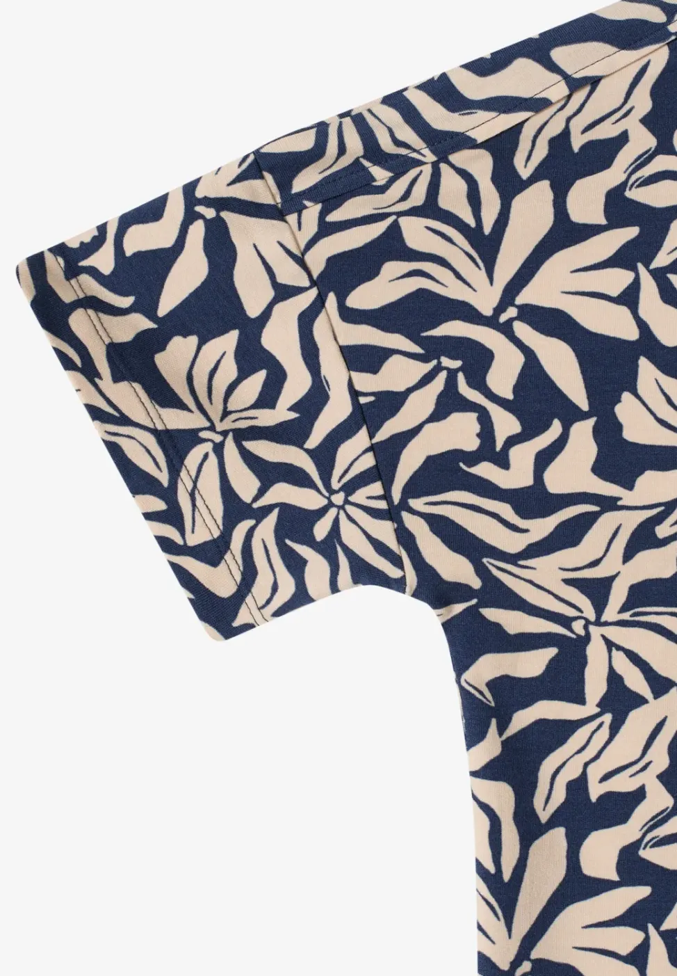 Shirt met schouderdetail