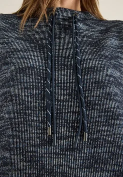 Shirt met structuur en trechtervormige hals