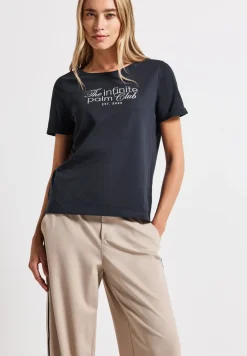 Shirt met tekst artwork