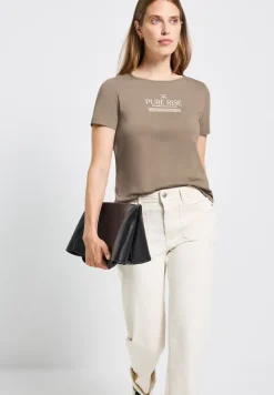 Shirt met tekst artwork