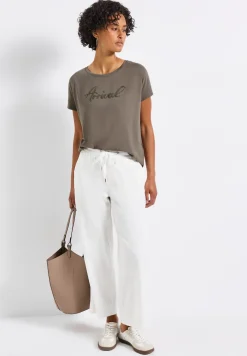 Shirt met tekstborduring
