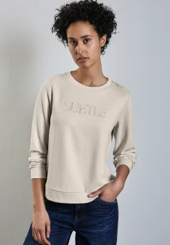 Shirt met tekstborduring
