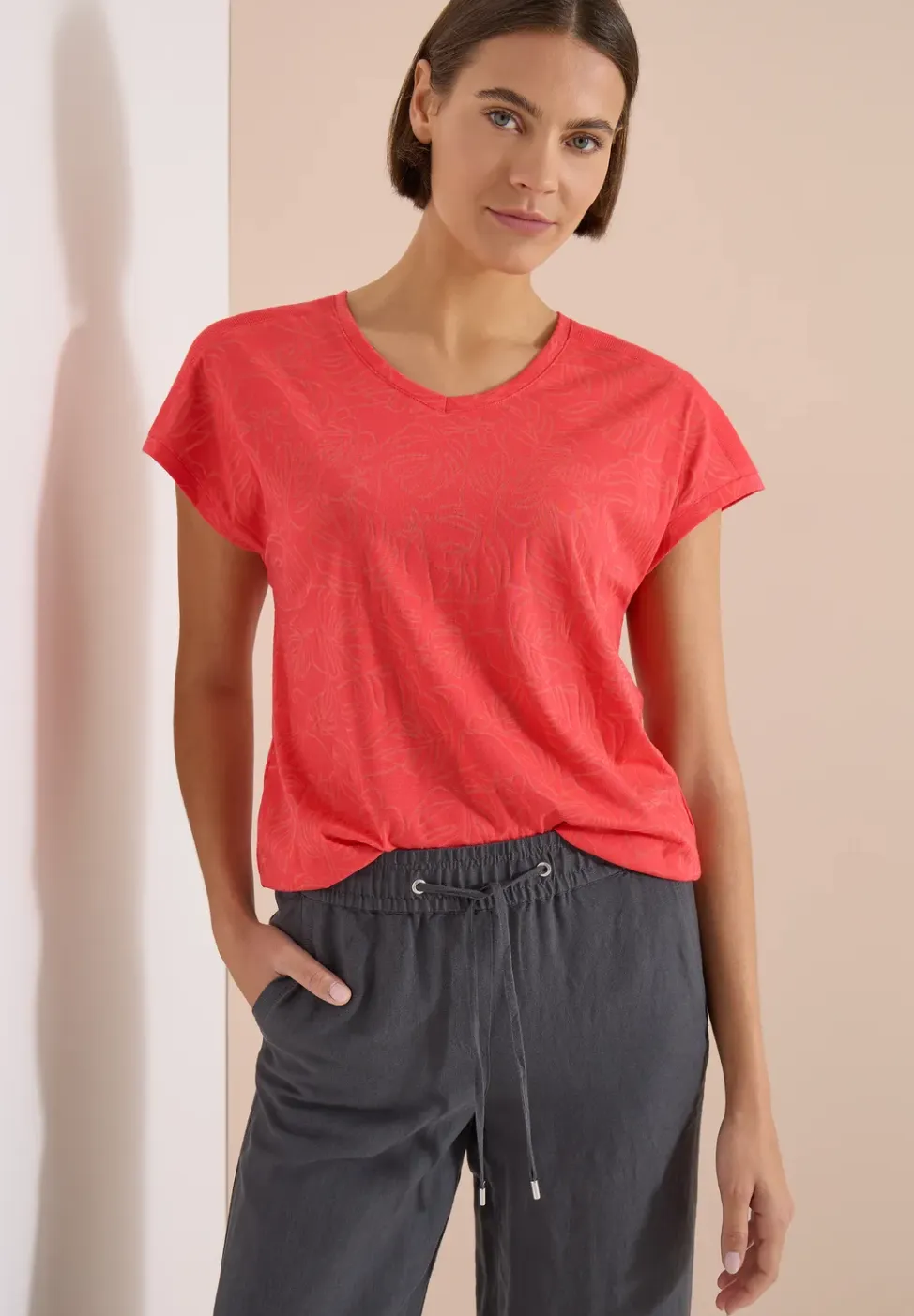 Shirt met ton-sur-ton burn-outpatroon