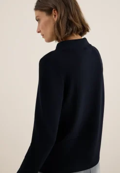 Shirt met trechtervormige hals