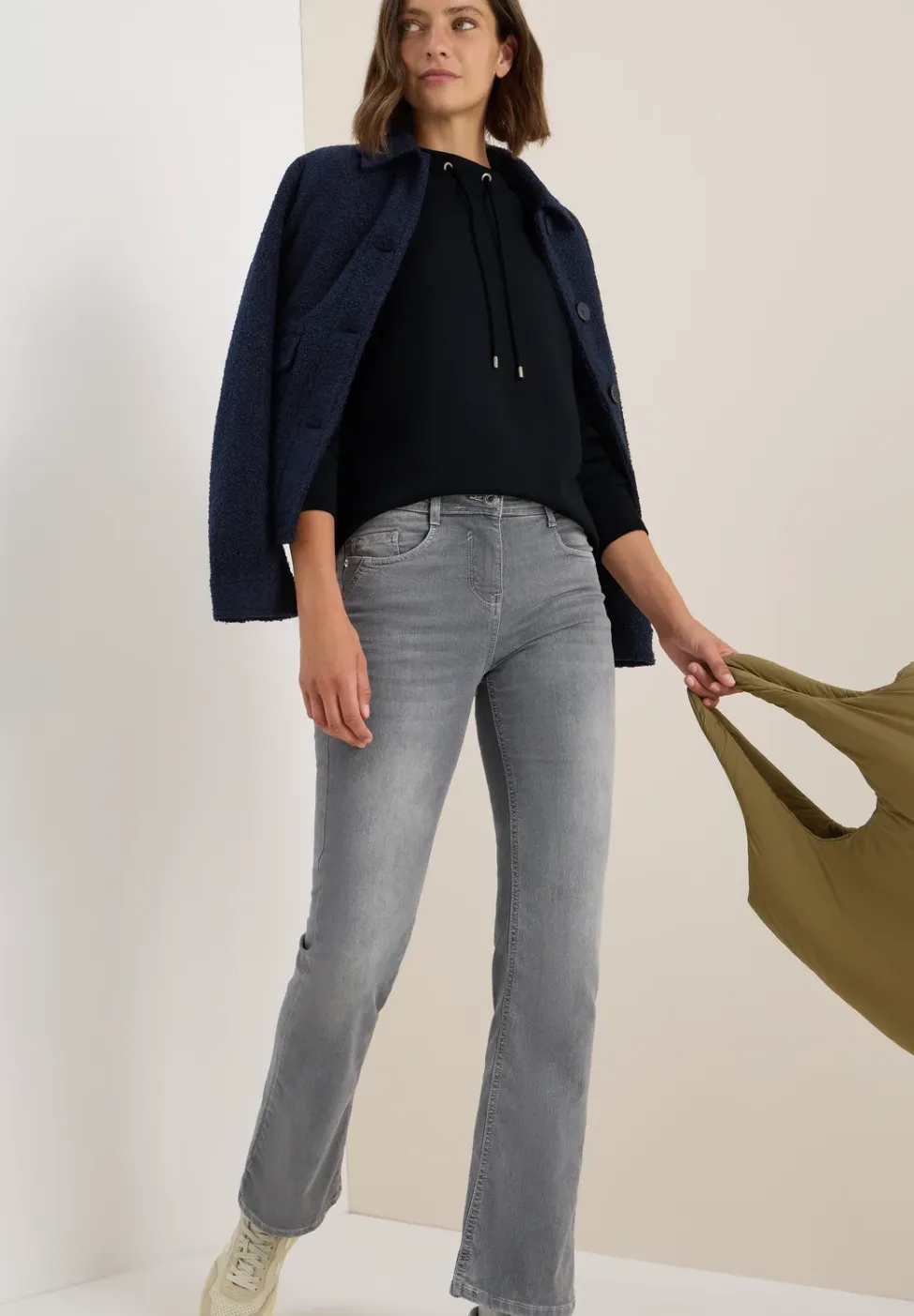 Shirt met trechtervormige hals