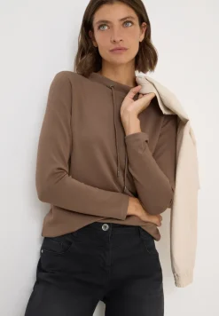 Shirt met trechtervormige hals