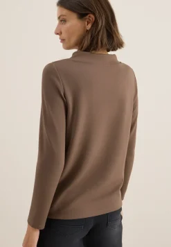 Shirt met trechtervormige hals