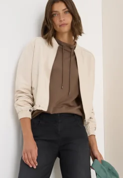 Shirt met trechtervormige hals