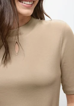 Shirt met uitgesneden detail
