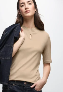 Shirt met uitgesneden detail