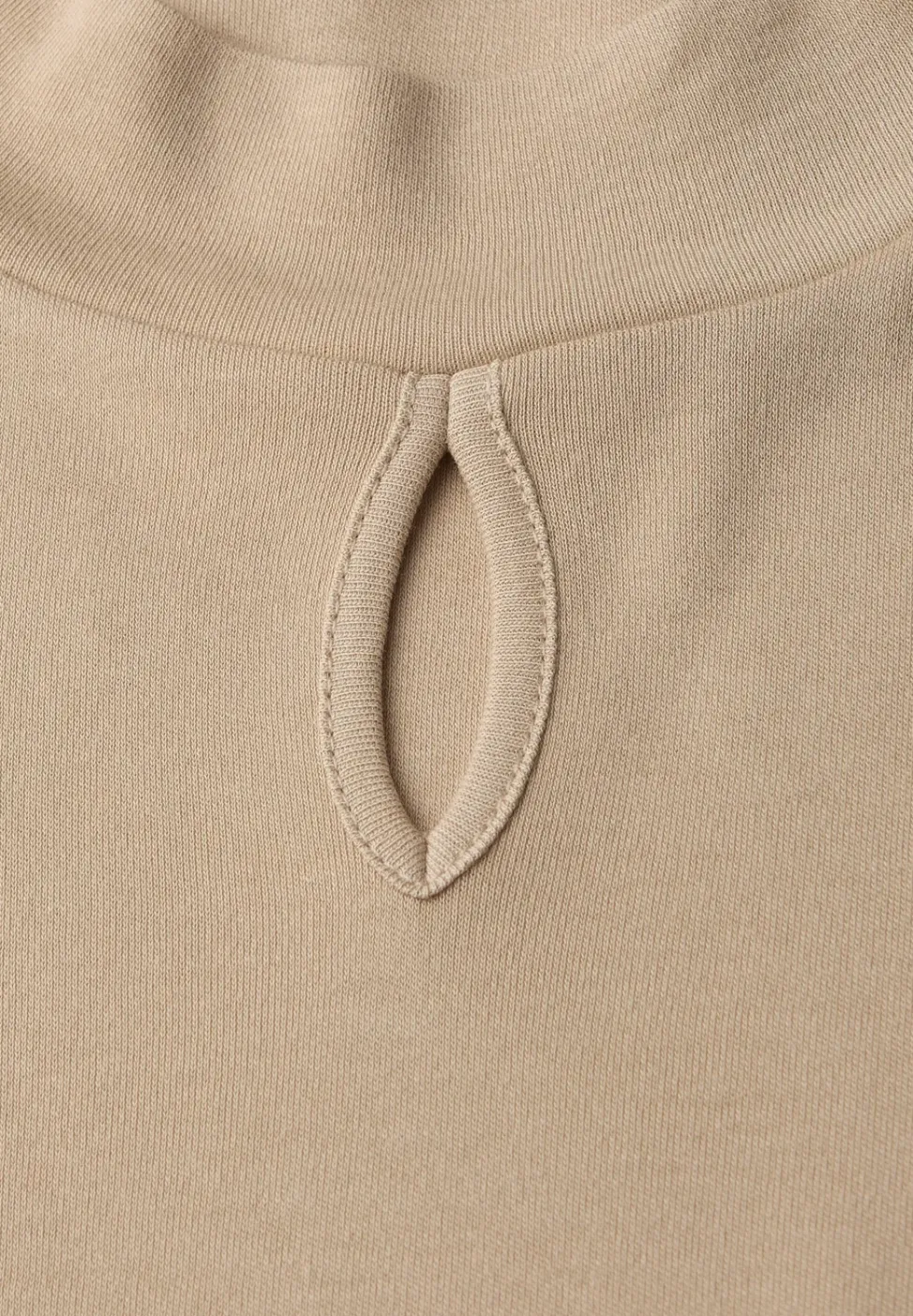 Shirt met uitgesneden detail