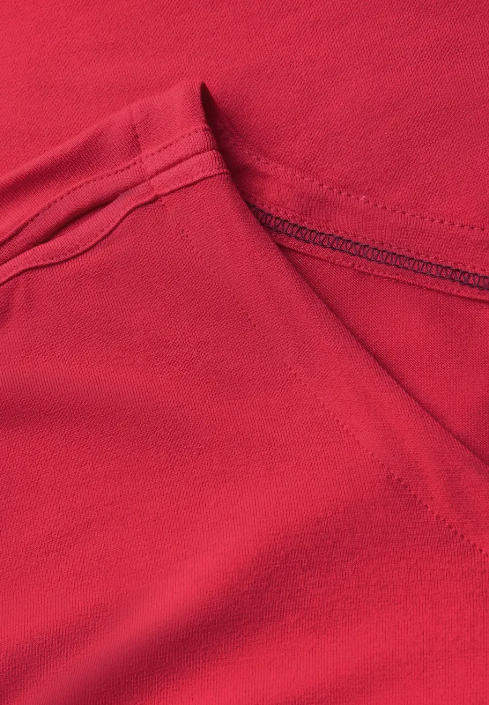 Shirt met uitgesneden details