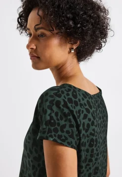 Shirt met uitsnede