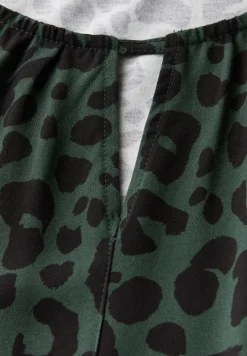 Shirt met uitsnede