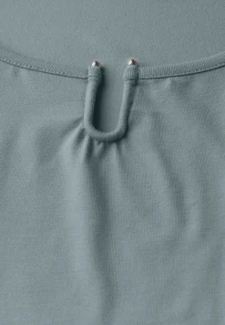 Shirt met uitsnijding