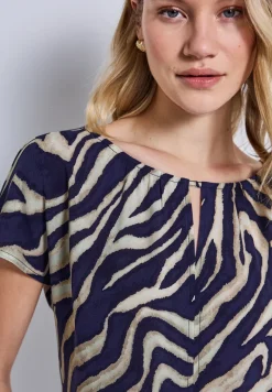 Shirt met uitsnijding
