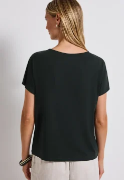 Shirt met uitsnijding