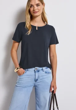 Shirt met uitsnijding