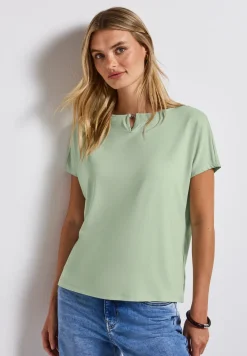 Shirt met uitsnijding