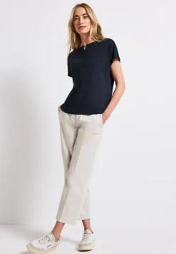 Shirt met uitsnijding